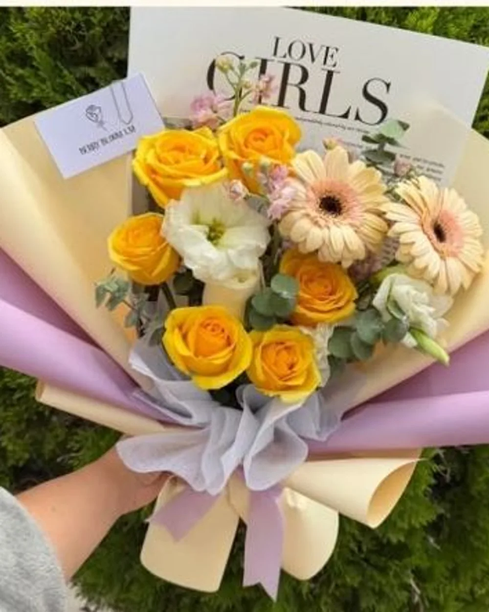 Ramo 5: Gerbera + lisianthus + rosa + dólar